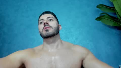 Snapshot of muscularmaster chatting on 10.19.25 muscularmaster onlyfans online show from 10.19.25