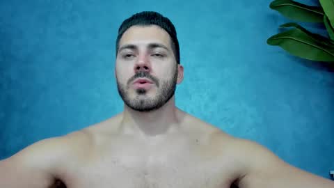 Snapshot of muscularmaster chatting on 10.22.25 muscularmaster onlyfans online show from 10.22.25