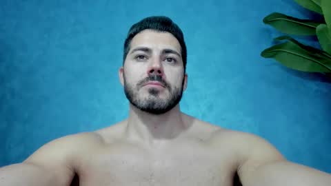 Snapshot of muscularmaster chatting on 10.31.25 muscularmaster onlyfans online show from 10.31.25