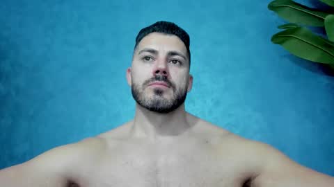 Snapshot of muscularmaster chatting on 11.01.25 muscularmaster onlyfans online show from 11.01.25