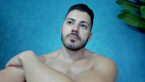 Snapshot of muscularmaster chatting on 11.03.25 muscularmaster onlyfans online show from 11.03.25