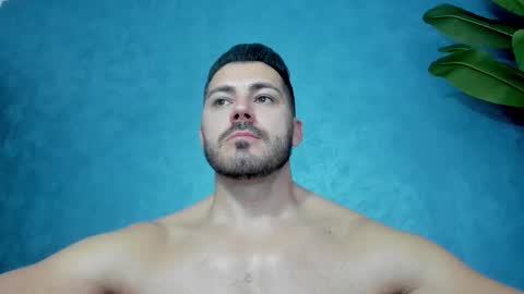 Snapshot of muscularmaster chatting on 11.05.25 muscularmaster onlyfans online show from 11.05.25