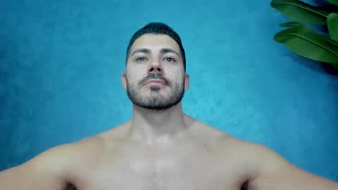 Snapshot of muscularmaster chatting on 11.07.25 muscularmaster onlyfans online show from 11.07.25