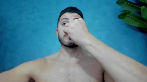 Snapshot of muscularmaster chatting on 11.10.25 muscularmaster onlyfans online show from 11.10.25