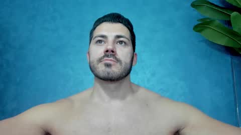 Snapshot of muscularmaster chatting on 11.17.25 muscularmaster onlyfans online show from 11.17.25