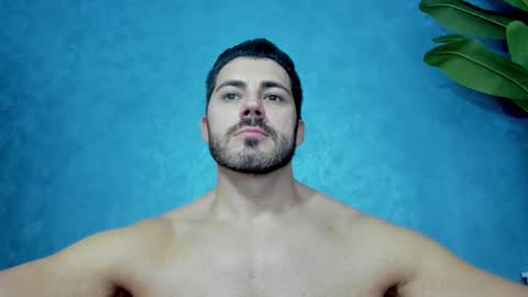 Snapshot of muscularmaster chatting on 11.25.25 muscularmaster onlyfans online show from 11.25.25