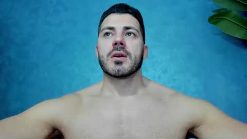 Snapshot of muscularmaster chatting on 12.04.25 muscularmaster onlyfans online show from 12.04.25