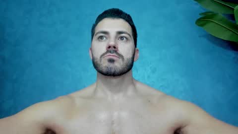 Snapshot of muscularmaster chatting on 12.14.25 muscularmaster onlyfans online show from 12.14.25