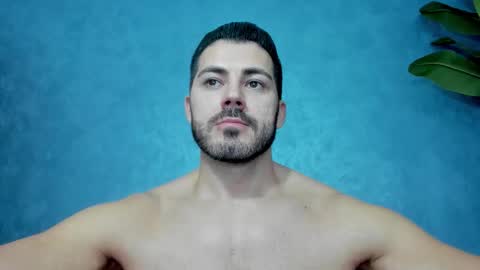 Snapshot of muscularmaster chatting on 01.06.26 muscularmaster onlyfans online show from 01.06.26