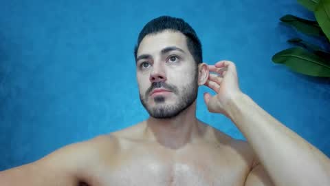 Snapshot of muscularmaster chatting on 01.13.26 muscularmaster onlyfans online show from 01.13.26