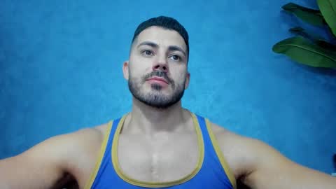 Snapshot of muscularmaster chatting on 01.15.26 muscularmaster onlyfans online show from 01.15.26