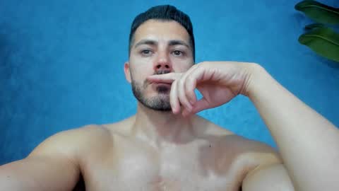 Snapshot of muscularmaster chatting on 05.13.26 muscularmaster onlyfans online show from 05.13.26
