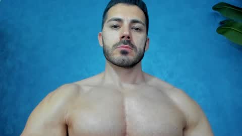 Snapshot of muscularmaster chatting on 05.19.26 muscularmaster onlyfans online show from 05.19.26