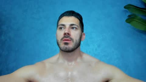 Snapshot of muscularmaster chatting on 05.20.26 muscularmaster onlyfans online show from 05.20.26