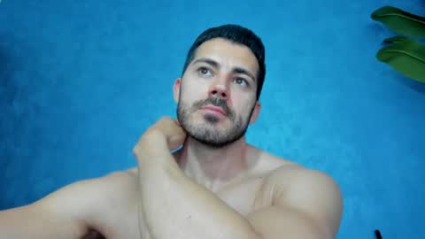Snapshot of muscularmaster chatting on 05.23.26 muscularmaster onlyfans online show from 05.23.26