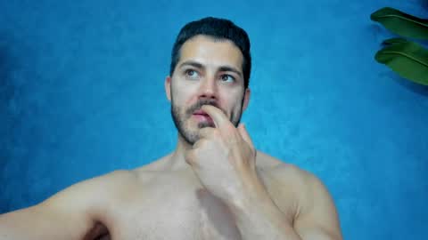 Snapshot of muscularmaster chatting on 05.26.26 muscularmaster onlyfans online show from 05.26.26