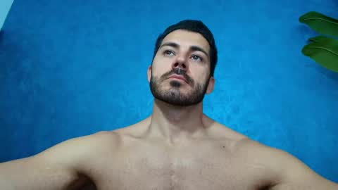 Snapshot of muscularmaster chatting on 06.02.26 muscularmaster onlyfans online show from 06.02.26