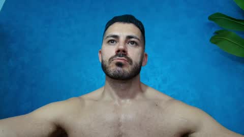 Snapshot of muscularmaster chatting on 06.05.26 muscularmaster onlyfans online show from 06.05.26