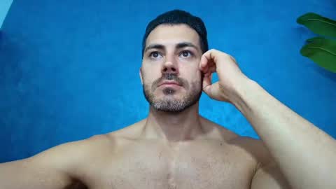 Snapshot of muscularmaster chatting on 06.15.26 muscularmaster onlyfans online show from 06.15.26