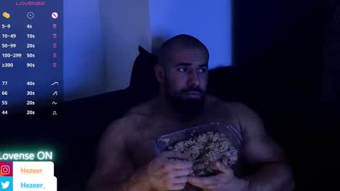 Snapshot of musculusx chatting on 03.12.26 Musculus online show from 03.12.26