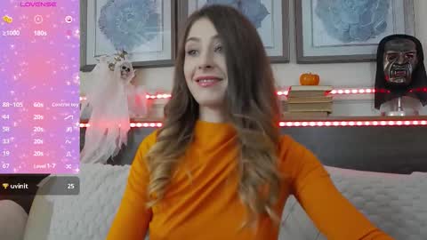 Luna  online show from 10.30.25