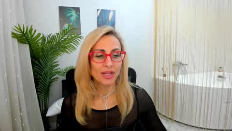 Diana online show from 02.24.25