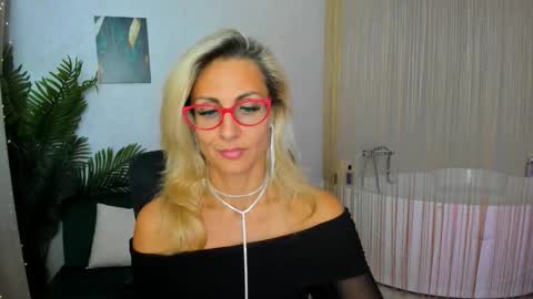 Diana online show from 09.16.25