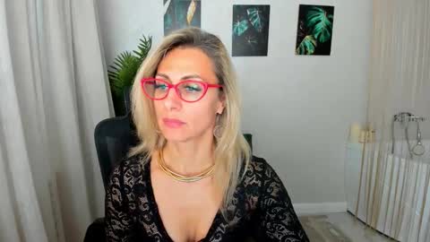 Diana online show from 12.04.25