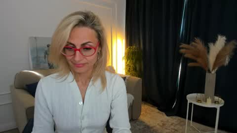 Diana online show from 06.03.26
