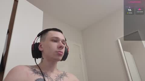 Snapshot of mvpzxc chatting on 09.24.25 1x1 online show from 09.24.25