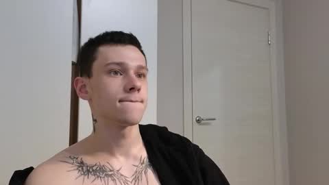 Snapshot of mvpzxc chatting on 10.24.25 1x1 online show from 10.24.25