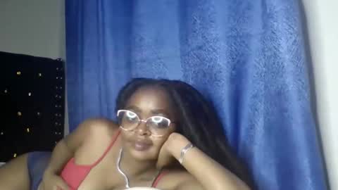 Snapshot of mwana69 chatting on 05.14.26 mwana69 online show from 05.14.26