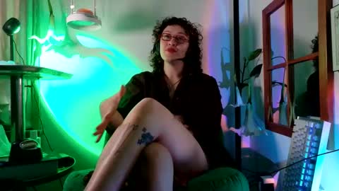 Mx. Anouk Divine online show from 05.17.26