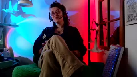 Snapshot of mx_anouk_divine chatting on 05.31.26 Mx. Anouk Divine online show from 05.31.26