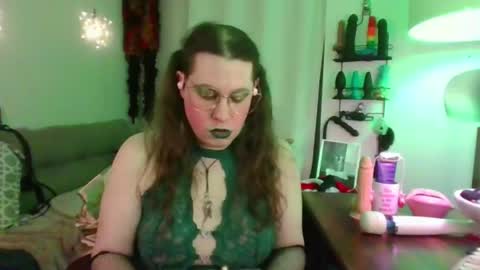 Snapshot of mxsissycharlotte chatting on 06.26.26 Mx Charlotte online show from 06.26.26