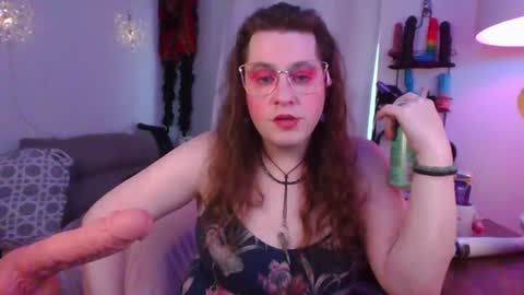 Snapshot of mxsissycharlotte chatting on 07.10.26 Mx Charlotte online show from 07.10.26