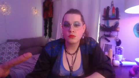 Snapshot of mxsissycharlotte chatting on 07.21.26 Mx Charlotte online show from 07.21.26