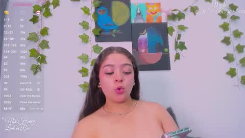 Snapshot of mxsshoney chatting on 12.23.25 Sara IG online show from 12.23.25