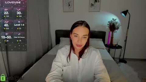 Snapshot of my_coco chatting on 12.08.24 katie online show from 12.08.24
