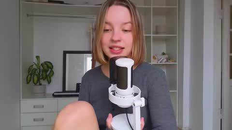 Snapshot of my_mia_ chatting on 09.30.25  MIA  I will be here Monday Wednesday Thursday Saturday online show from 09.30.25