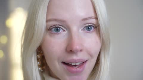 Snapshot of my_stella chatting on 12.12.24 STELLA Im here today online show from 12.12.24