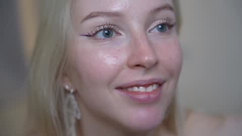 Snapshot of my_stella chatting on 01.16.25 STELLA Im here today online show from 01.16.25