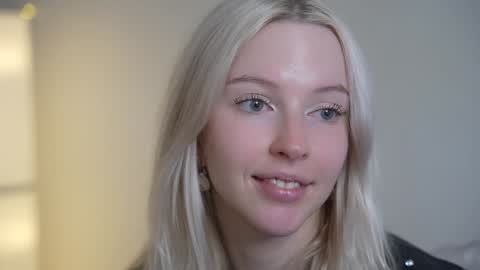 Snapshot of my_stella chatting on 01.21.25 STELLA Im here today online show from 01.21.25
