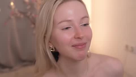 Snapshot of my_stella chatting on 02.21.25 STELLA Im here today online show from 02.21.25