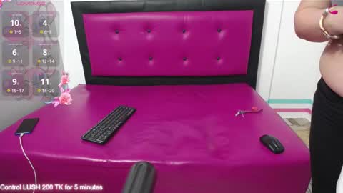 Snapshot of mya_rouse chatting on 09.20.25 MYA ROUSE online show from 09.20.25