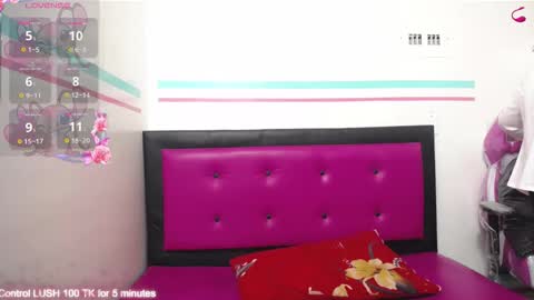 Snapshot of mya_rouse chatting on 12.01.25 MYA ROUSE online show from 12.01.25