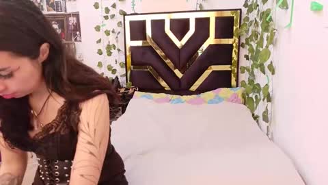 miagosling  NTMU  Dont forget follow me  online show from 09.28.25