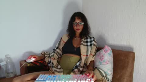 Snapshot of myamillor chatting on 02.17.26 myamillor online show from 02.17.26