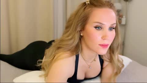 Mya-be Yours P online show from 02.20.25