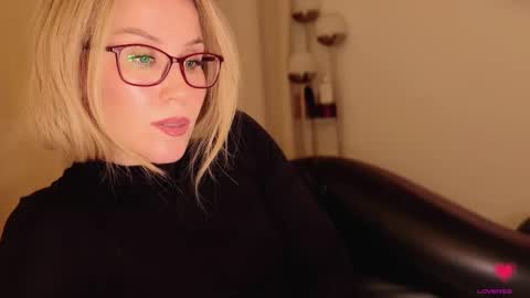 Mya-be Yours P online show from 11.01.25